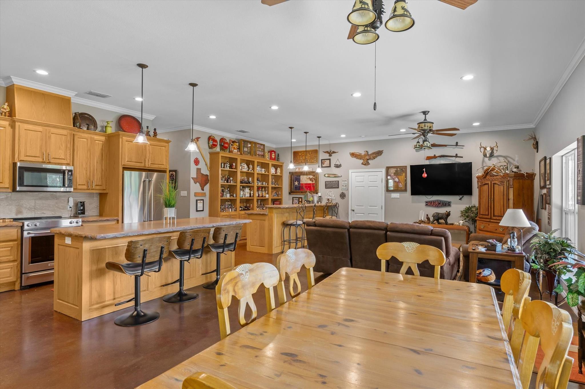 main property photo 10