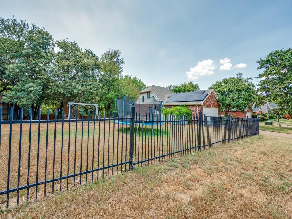 main property photo 23