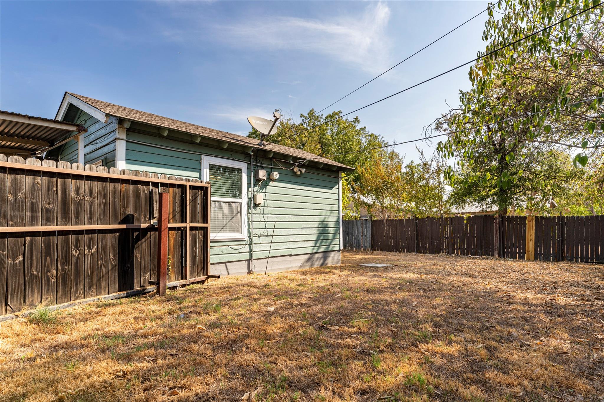 main property photo 22