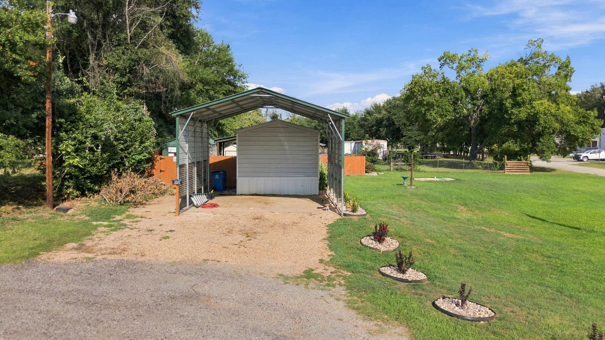 main property photo 24