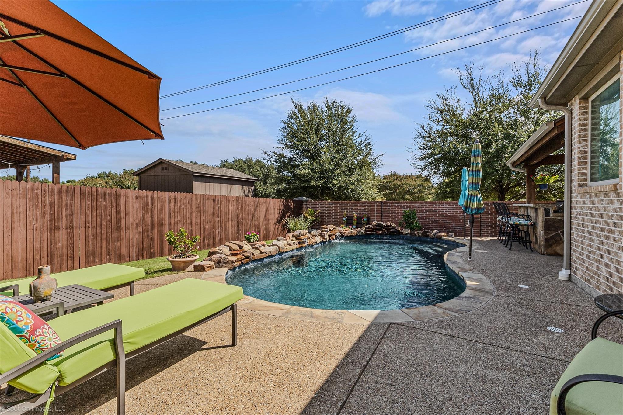 main property photo 26