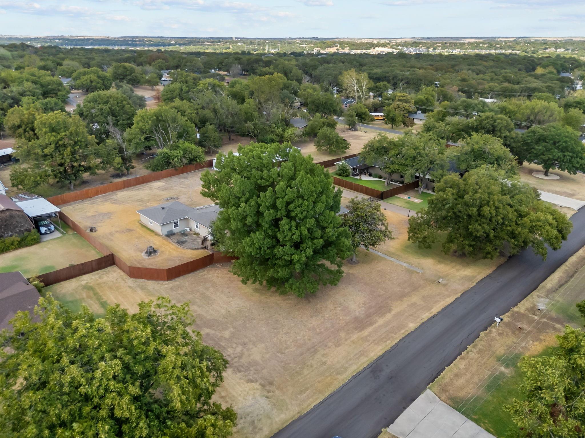 main property photo 36