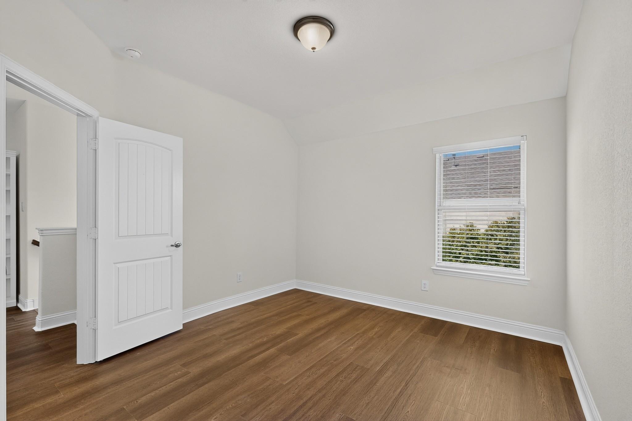 property viewer photo 24