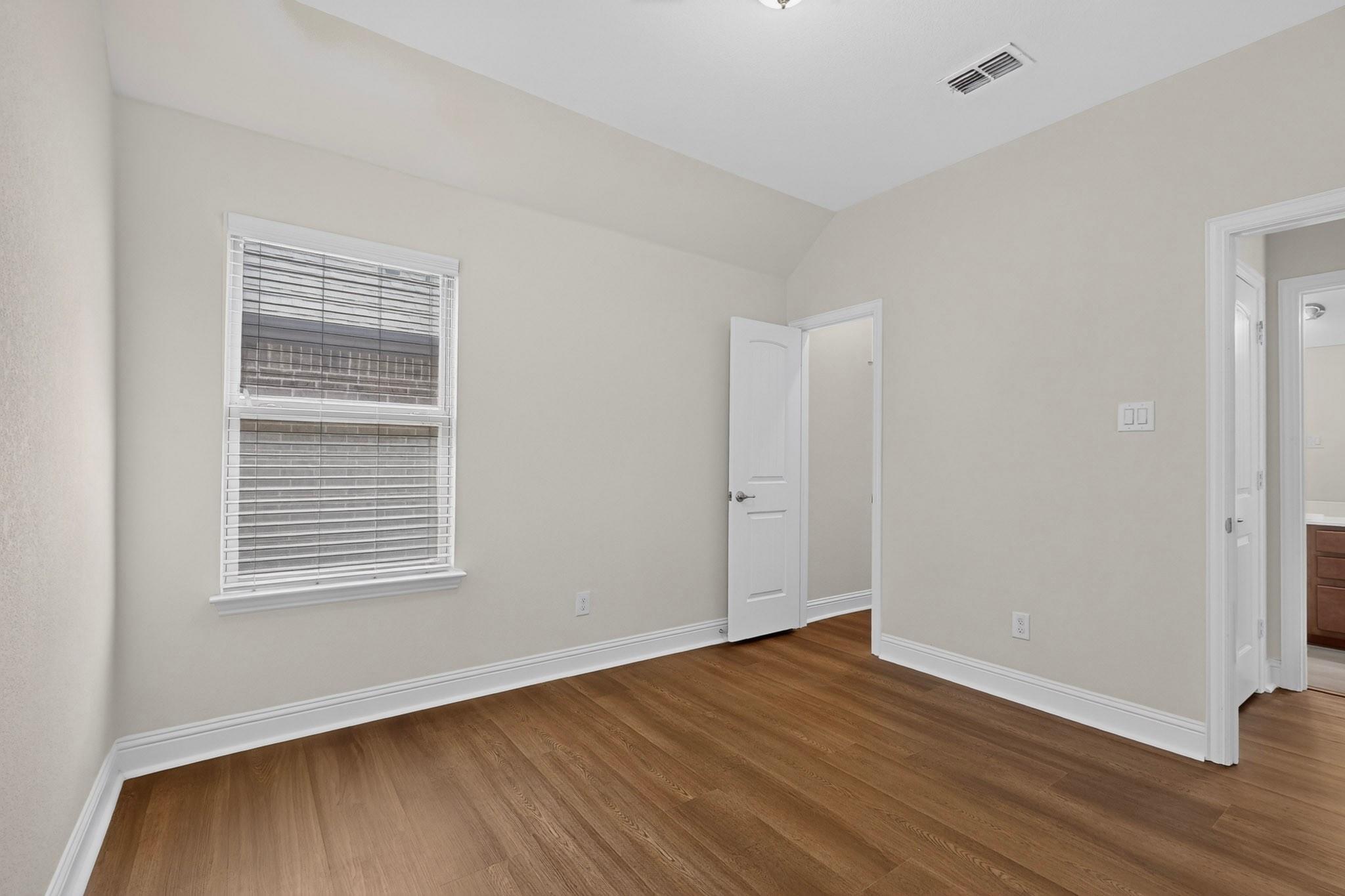 property viewer photo 29