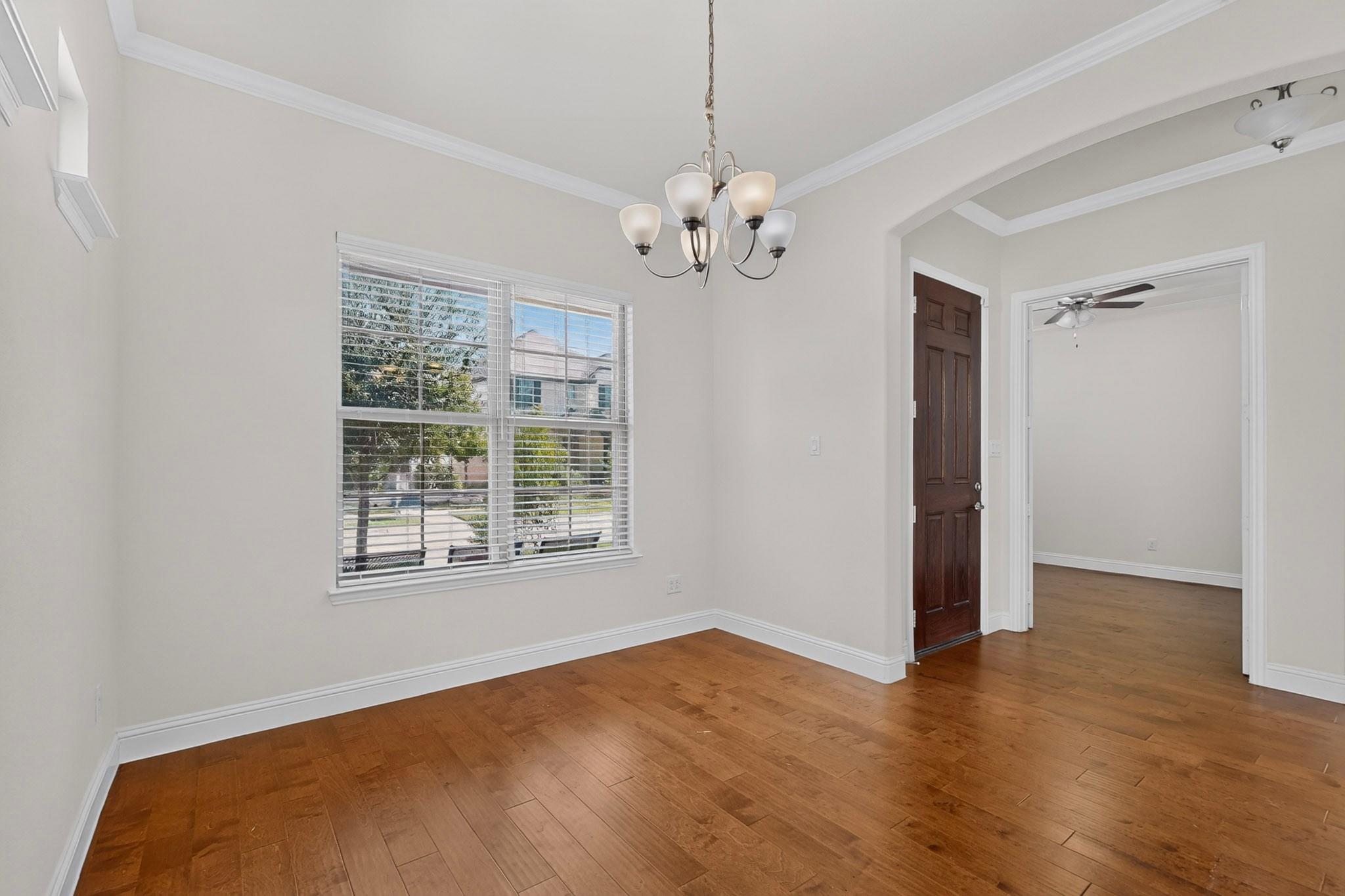 property viewer photo 7