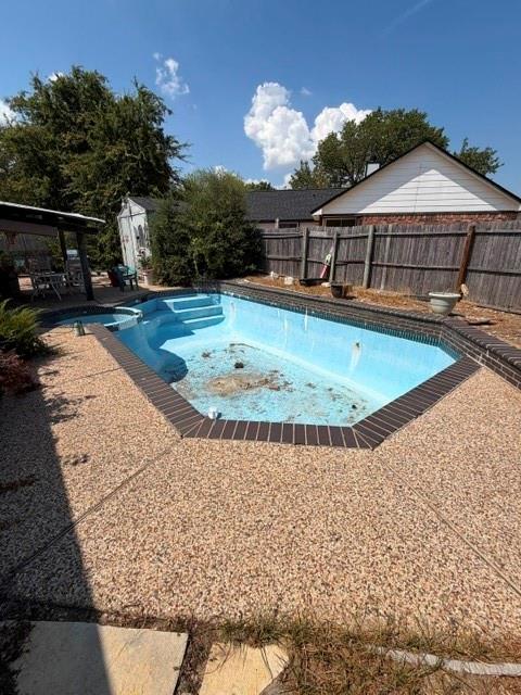 main property photo 15