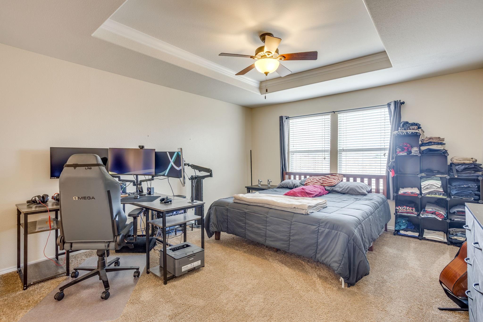 main property photo 18