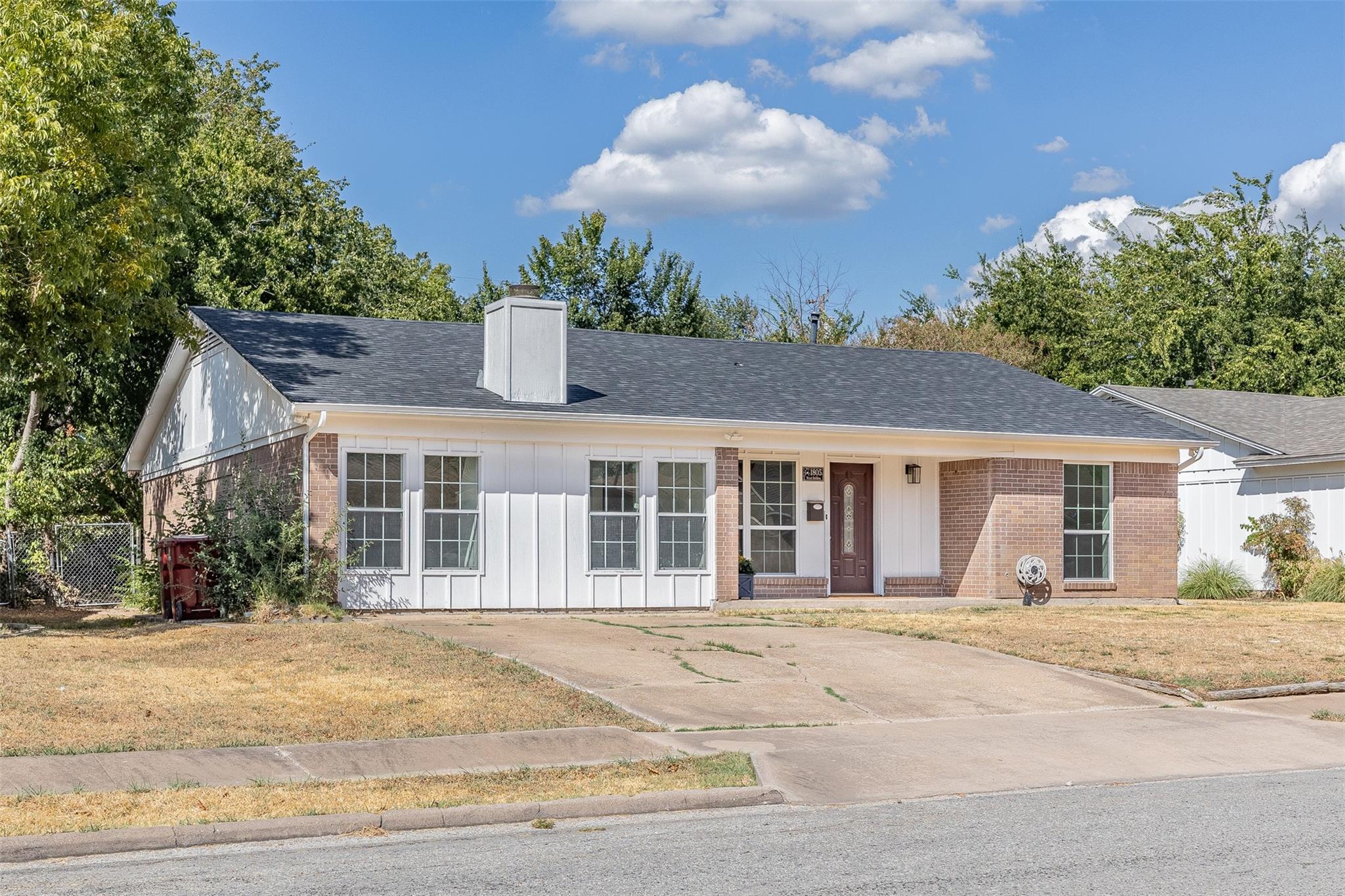 main property photo 3