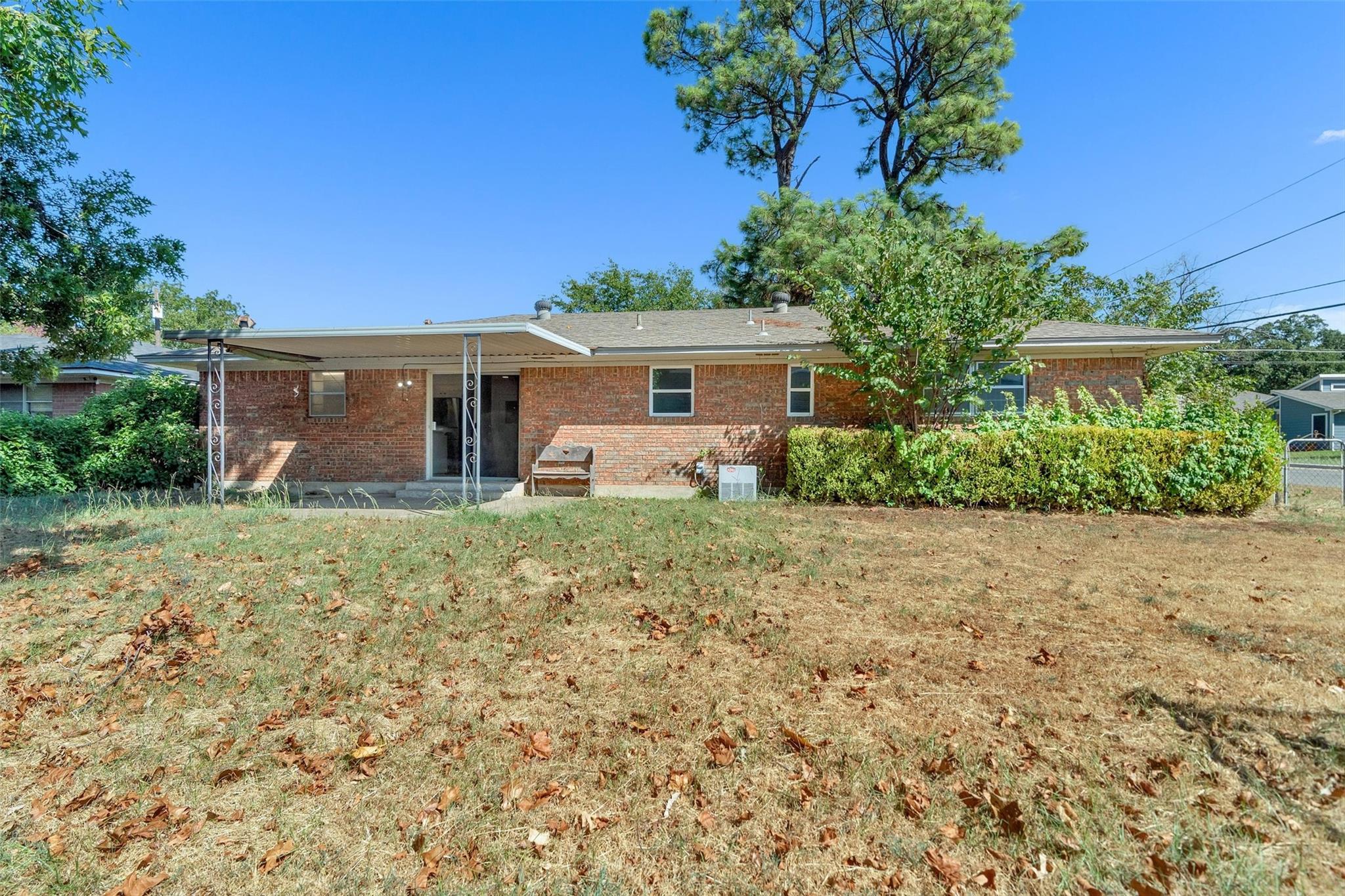 main property photo 17