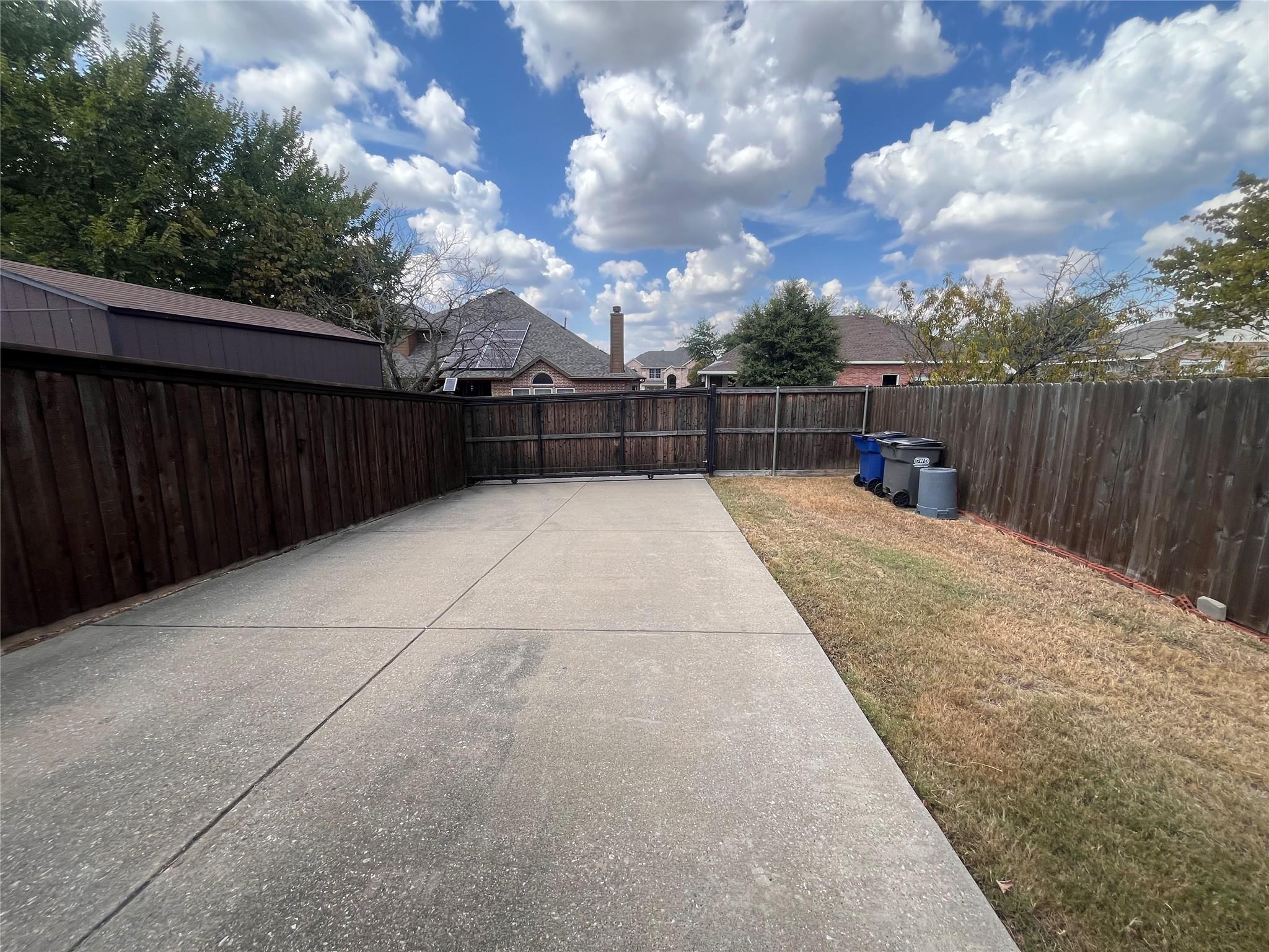 main property photo 24