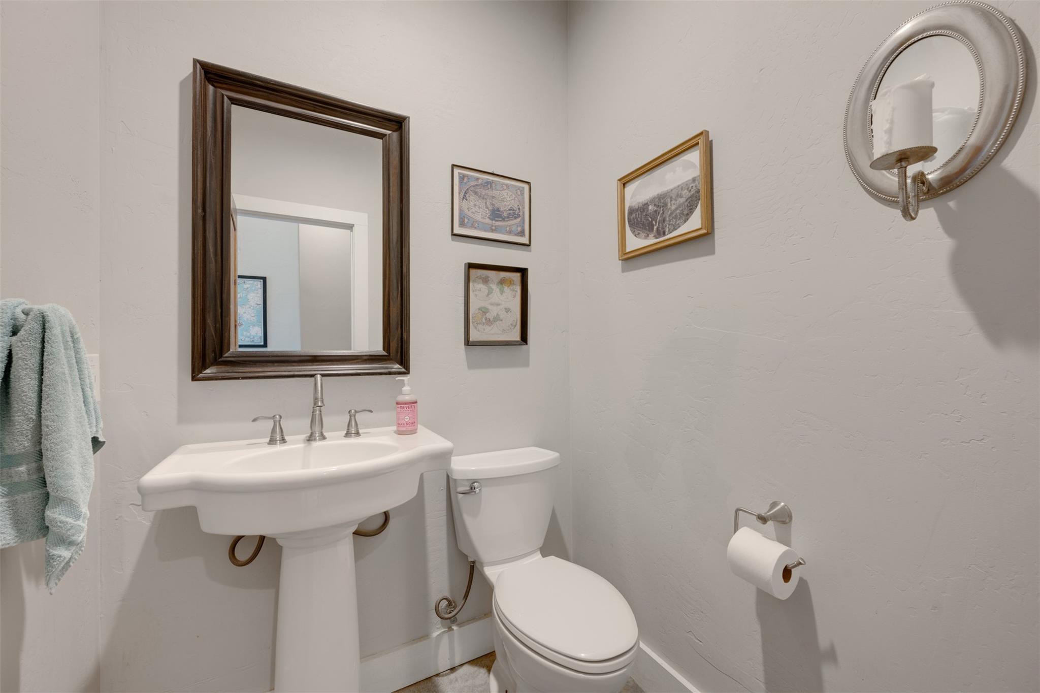 main property photo 28