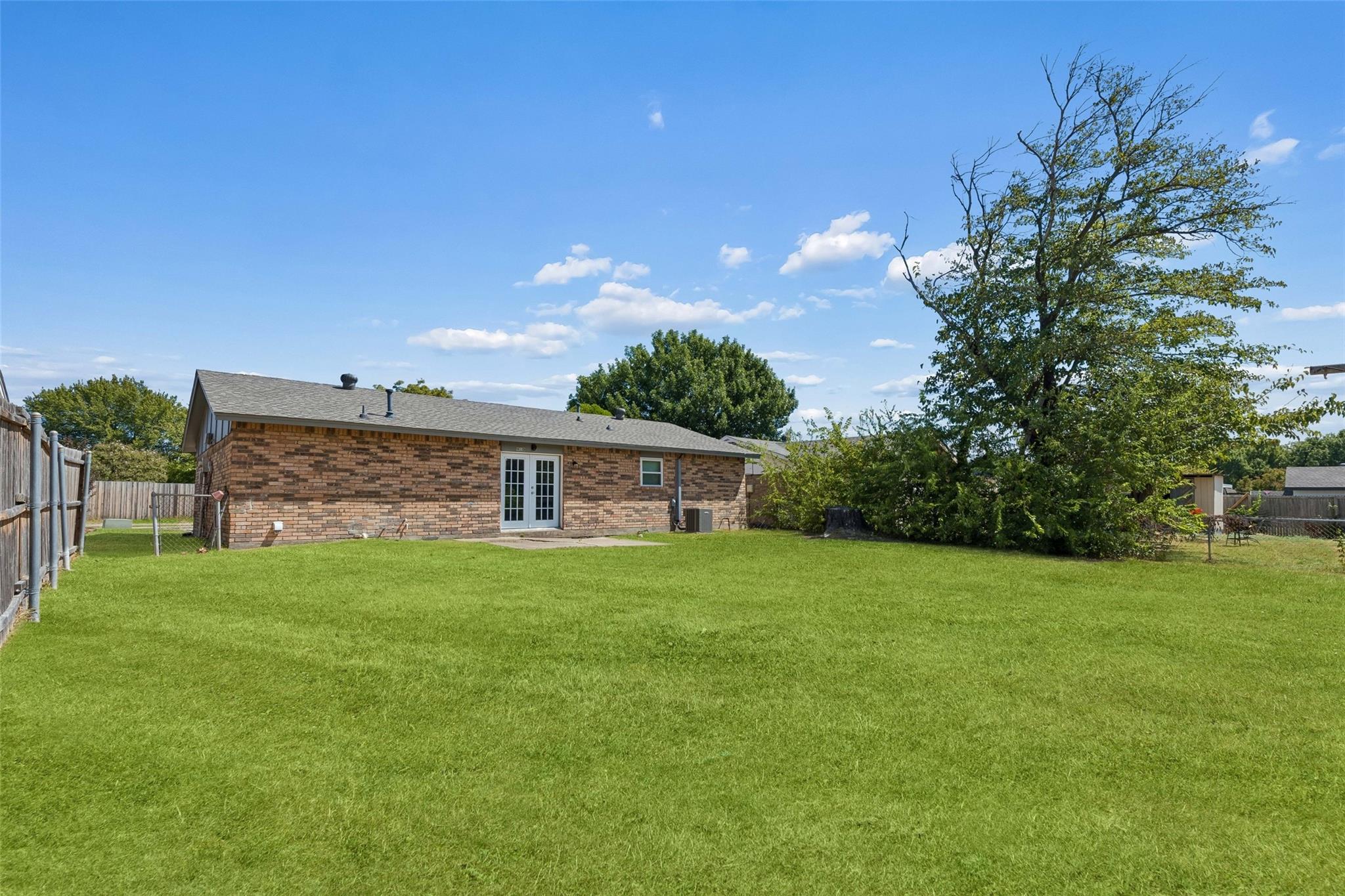 main property photo 22