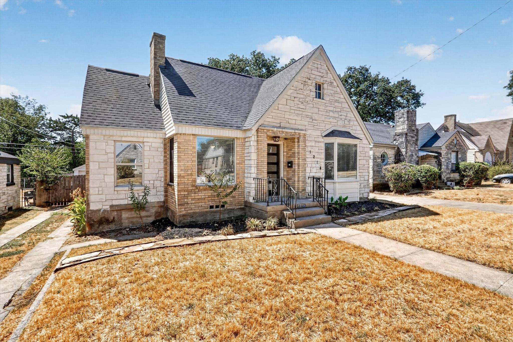 main property photo 1