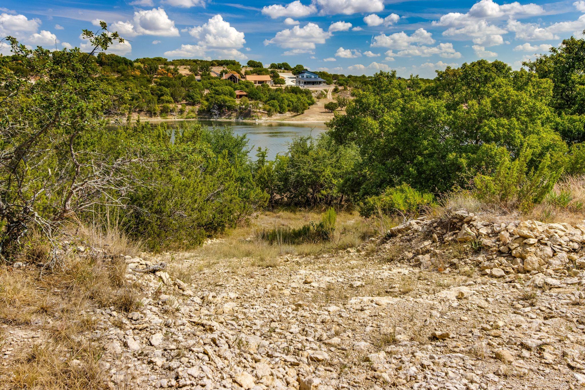 main property photo 11