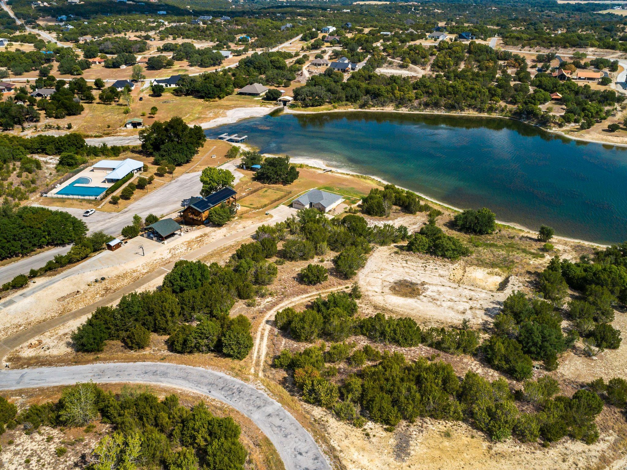 main property photo 14