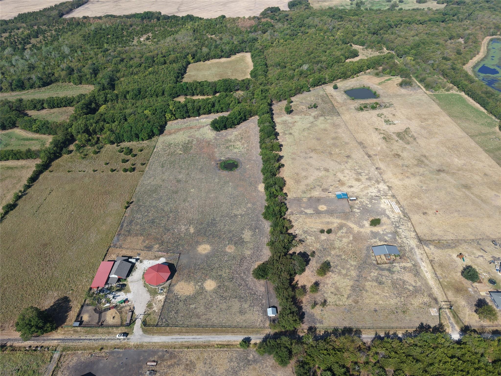 main property photo 11