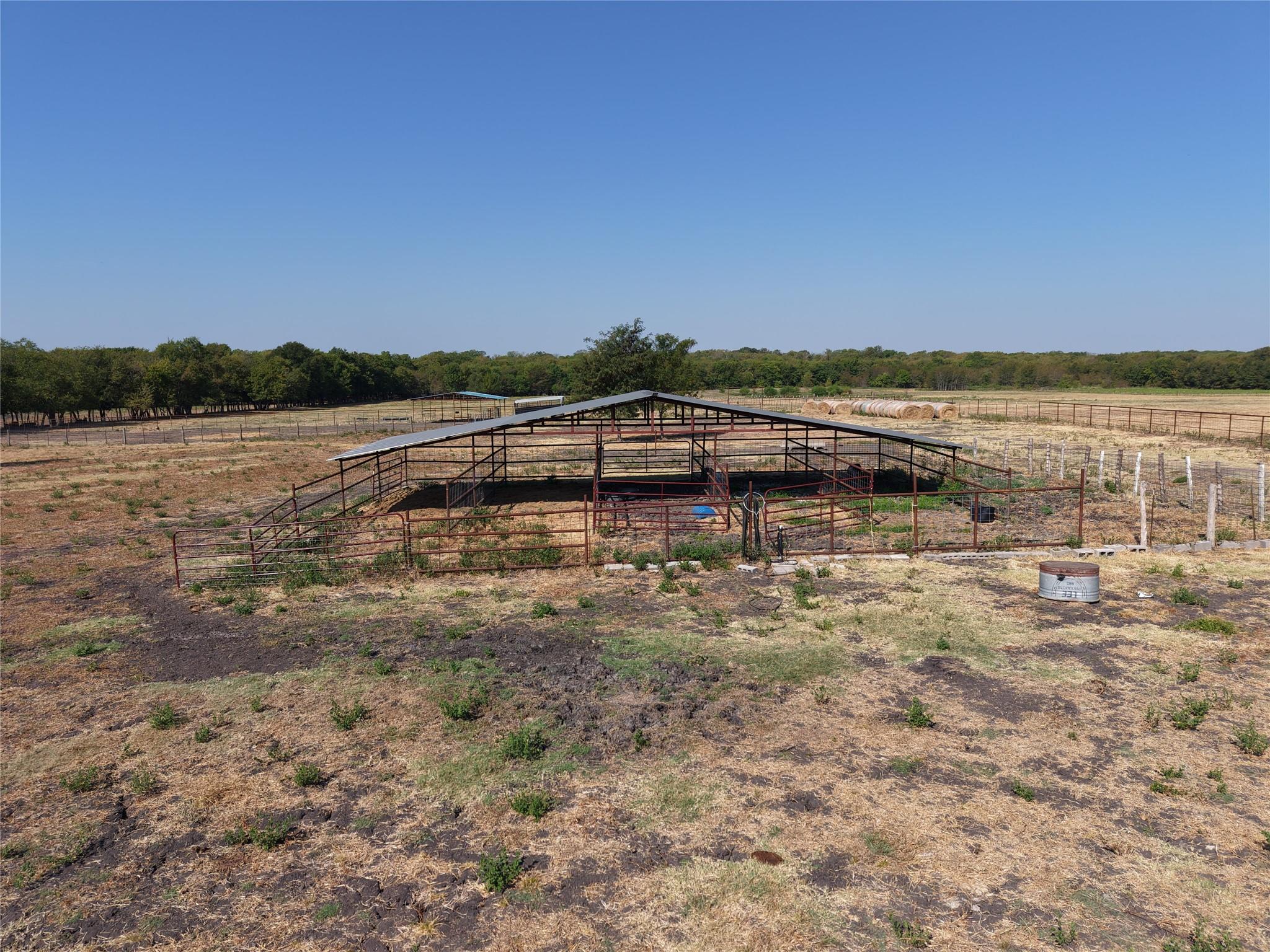 main property photo 25