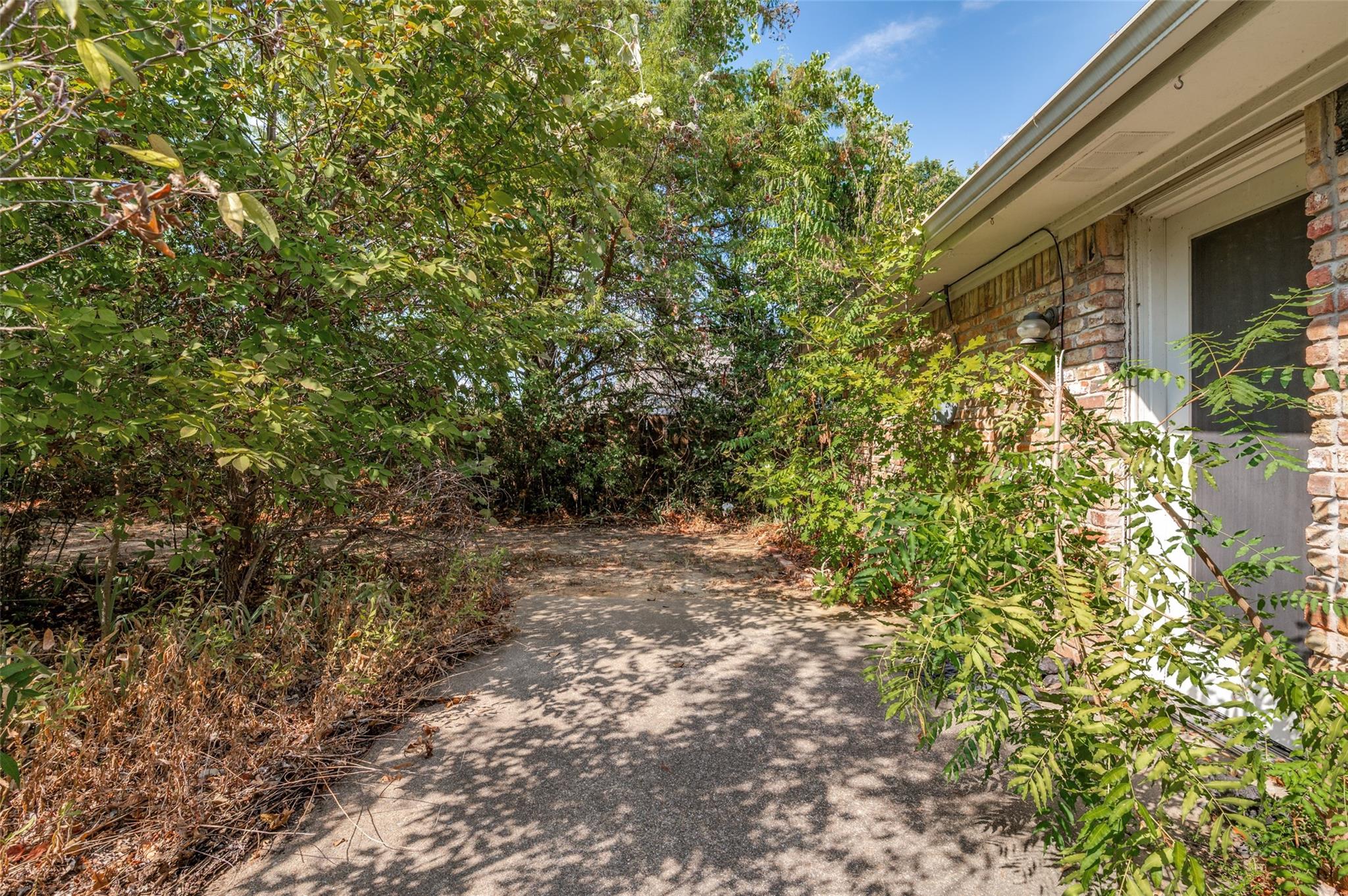 main property photo 22