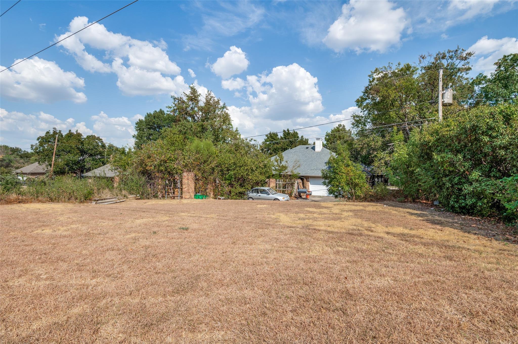 main property photo 24