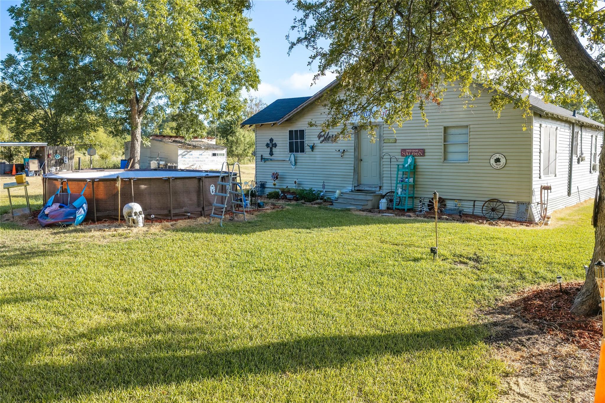 main property photo 32