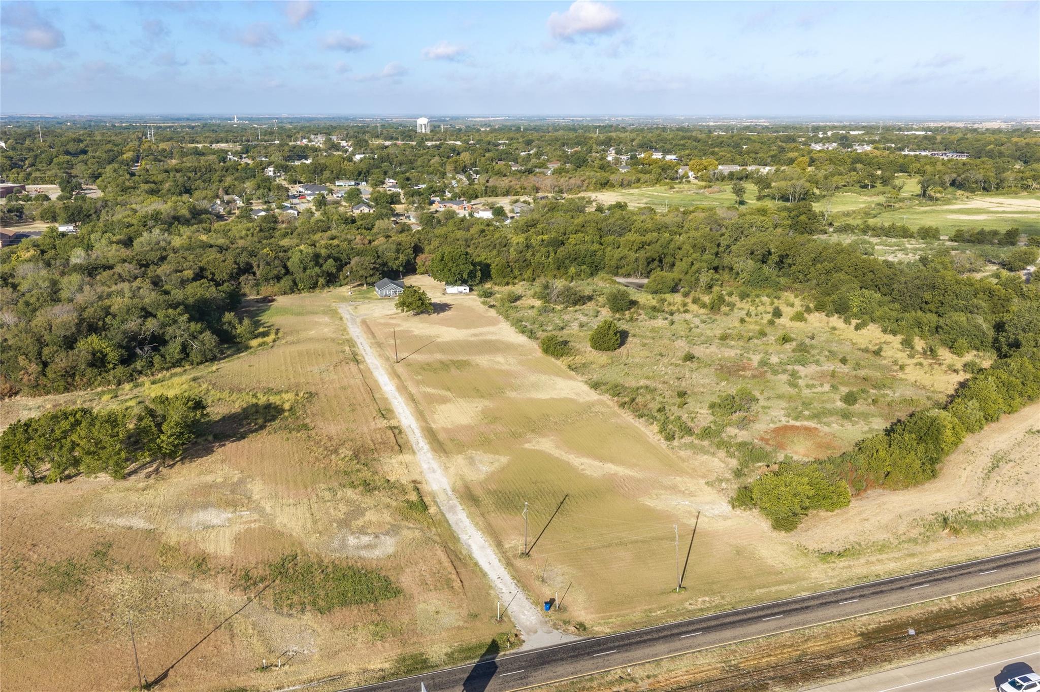main property photo 9