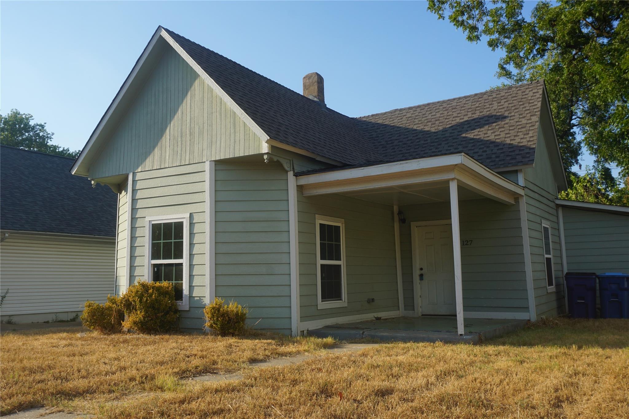 main property photo 20