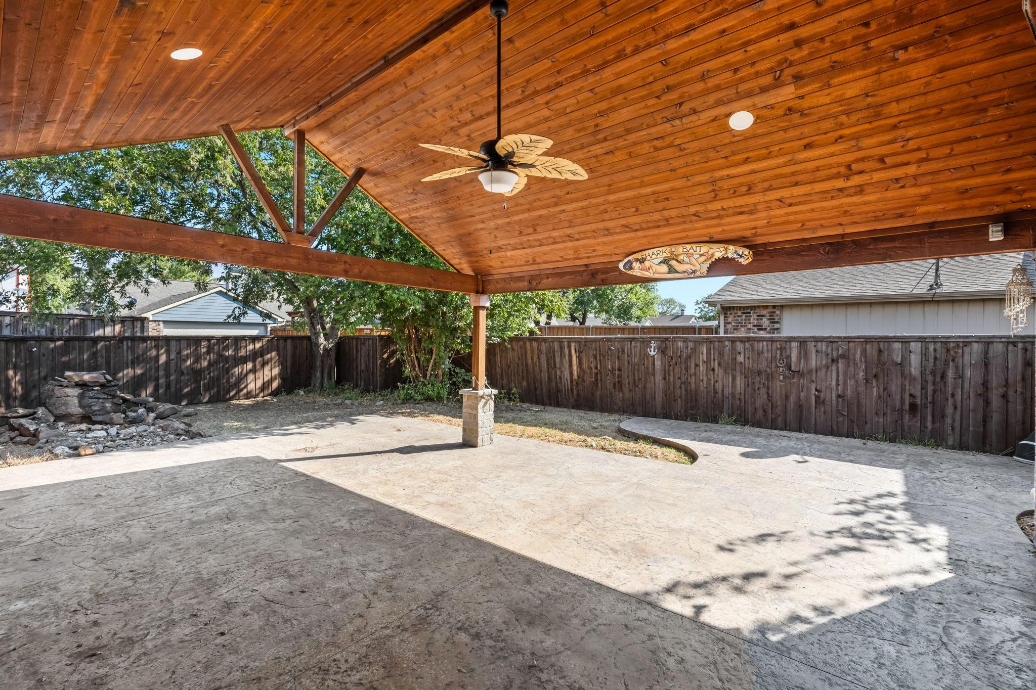 main property photo 23