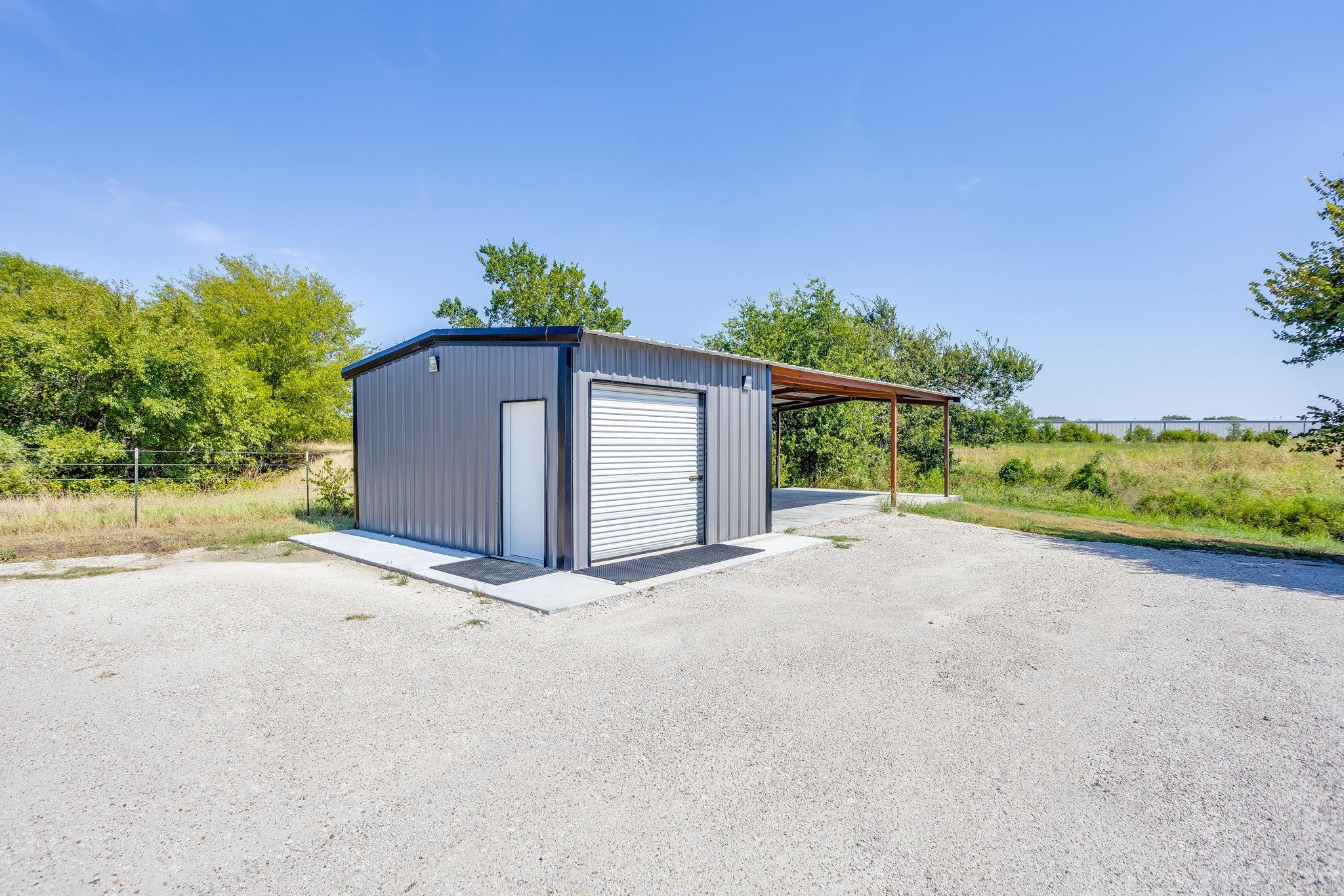 main property photo 24