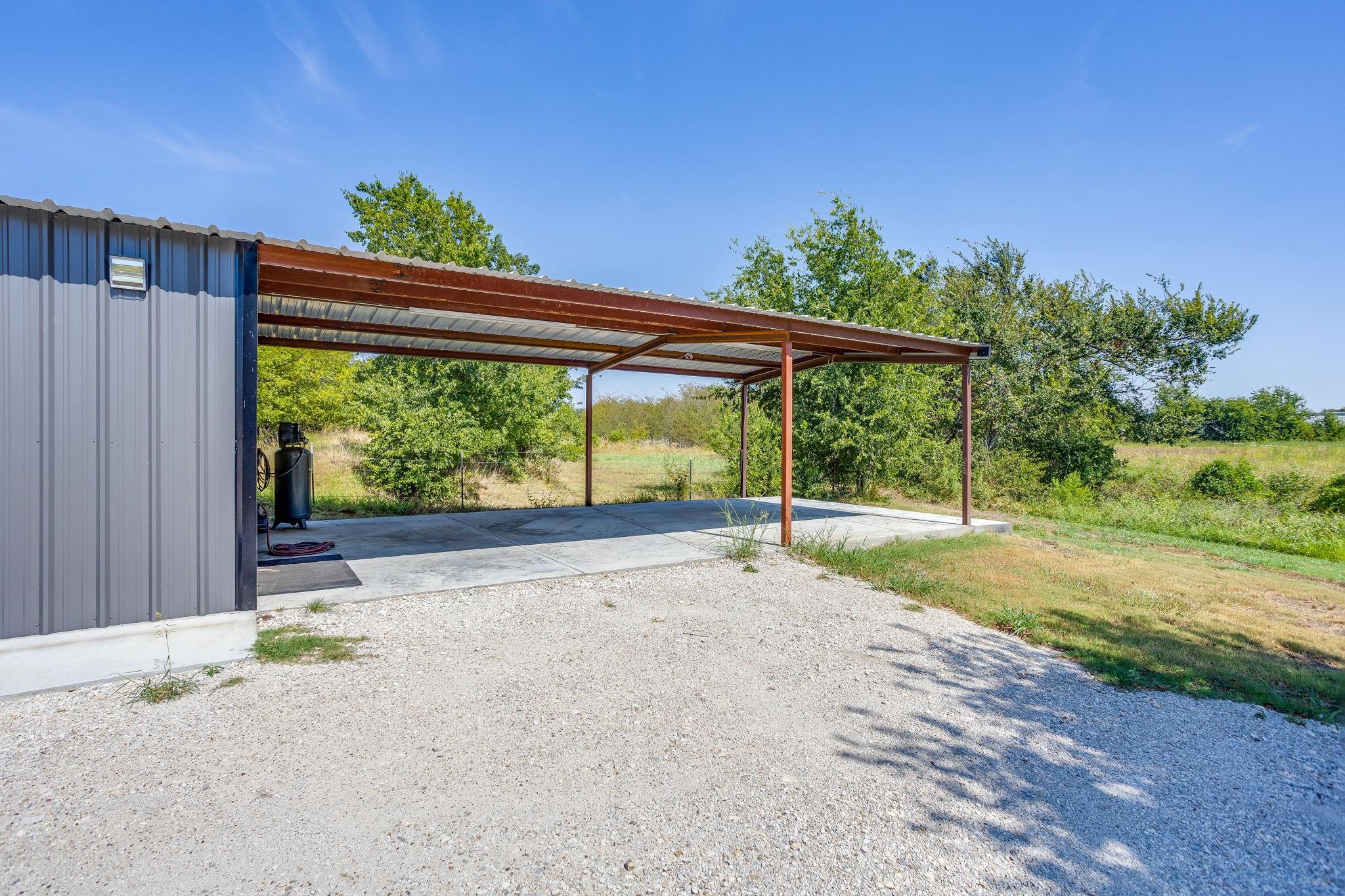 main property photo 26