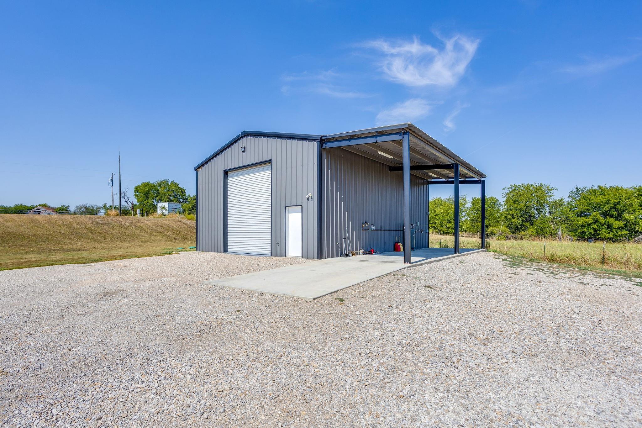 main property photo 4