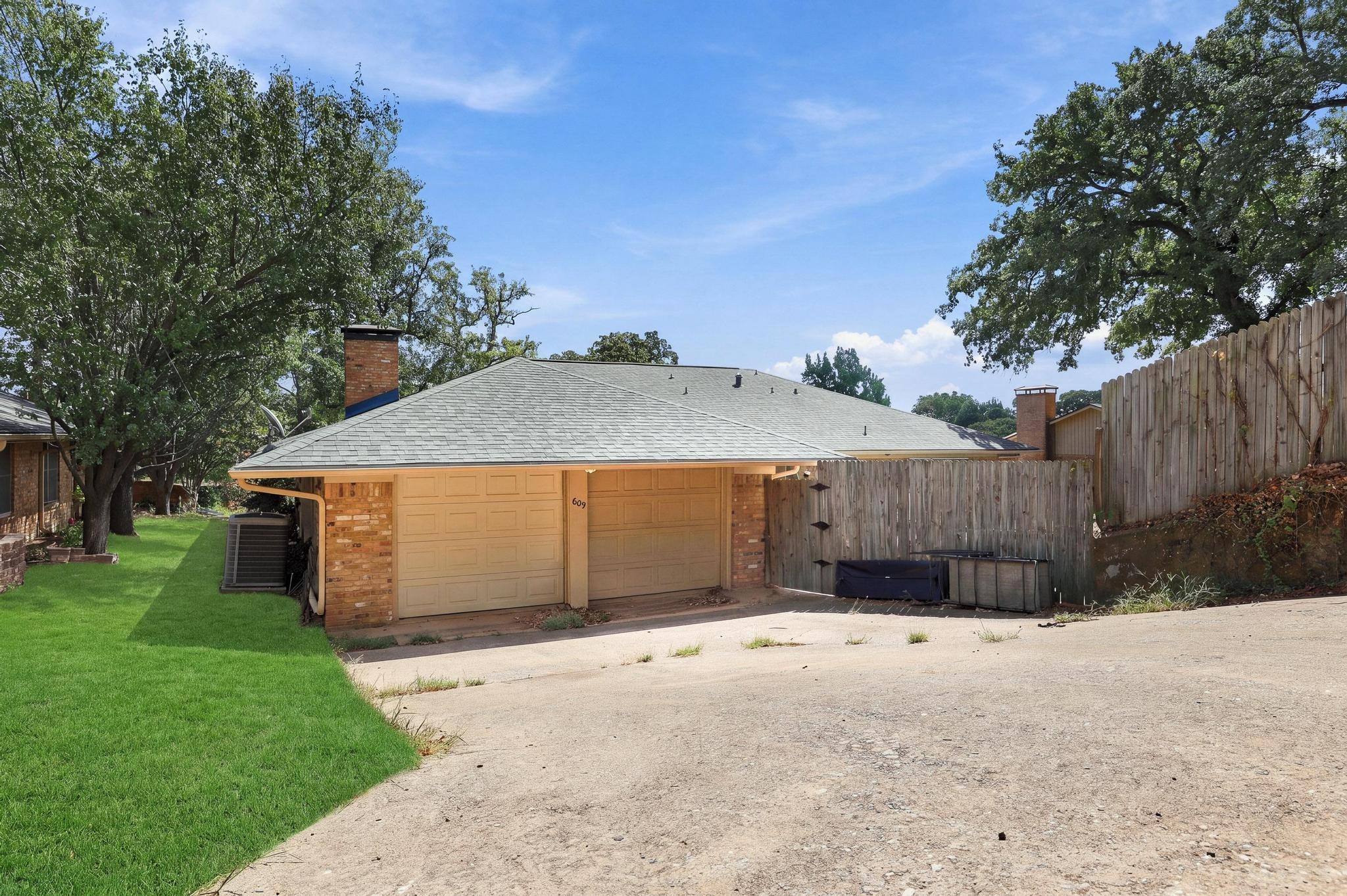 main property photo 37