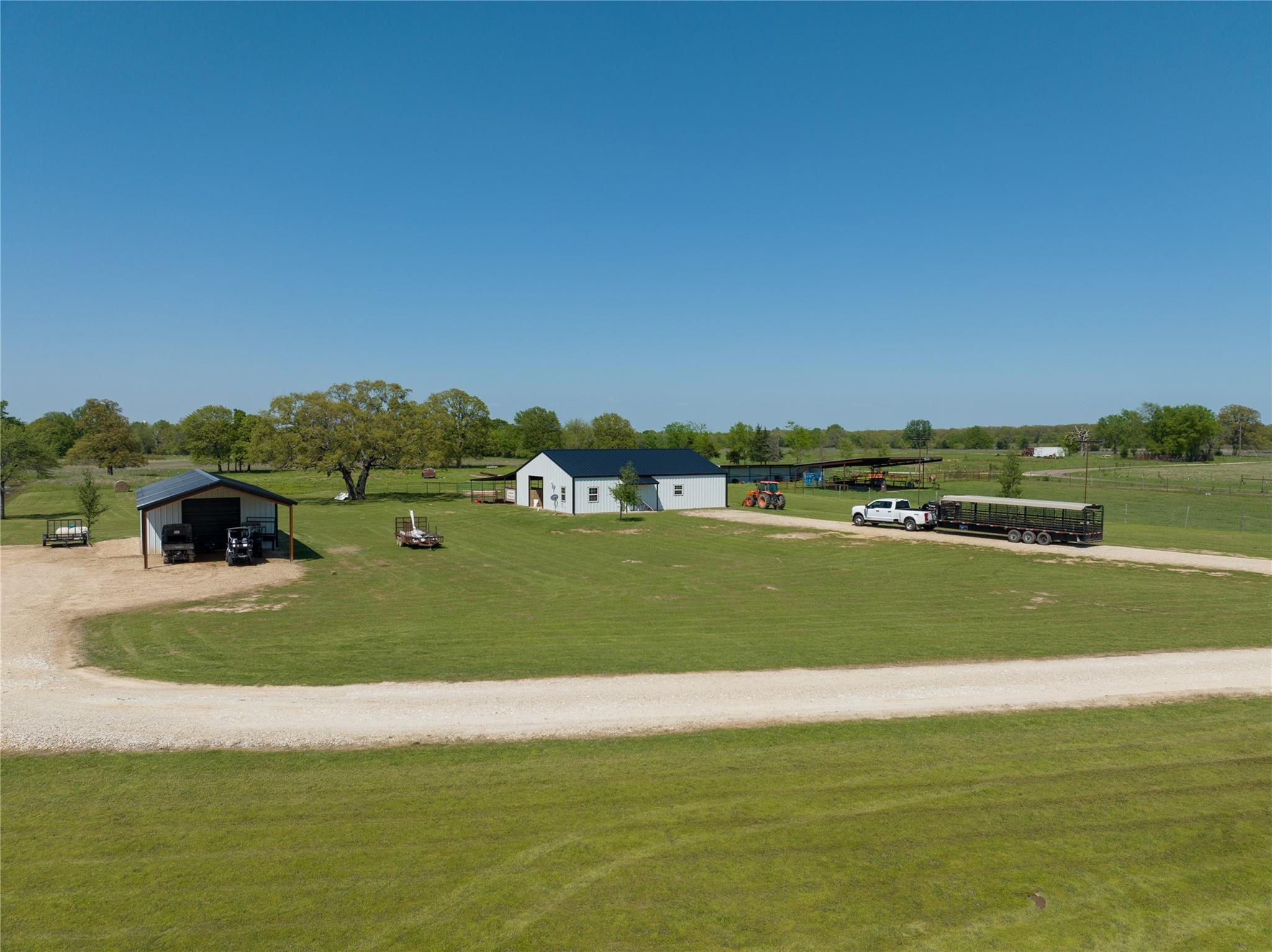 main property photo 29