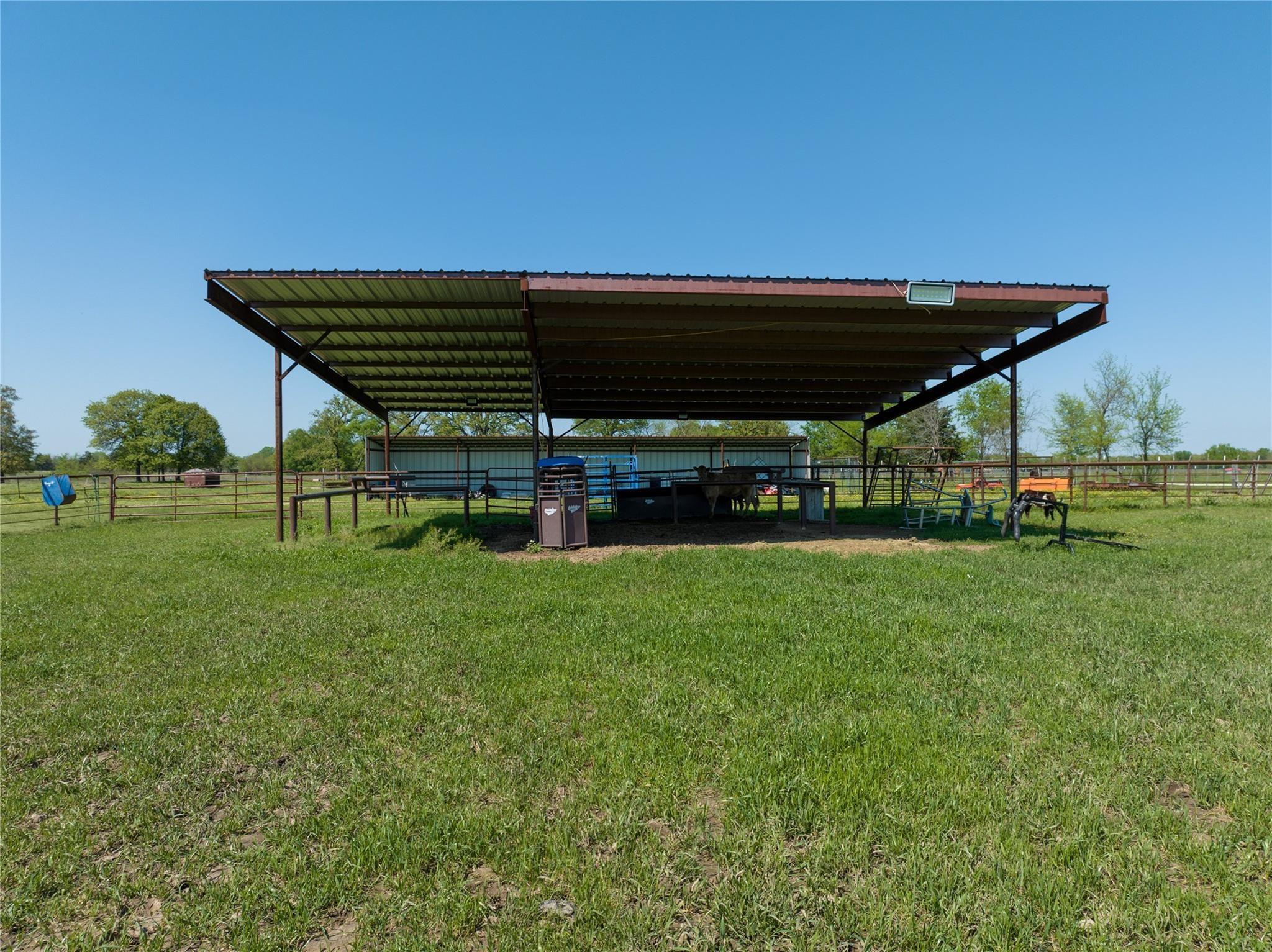 main property photo 31