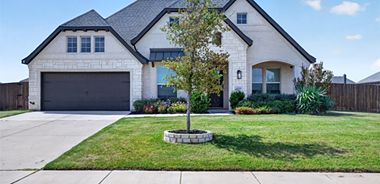 image of property with 4 Bed | 2 Bath | 2,619 Sqft