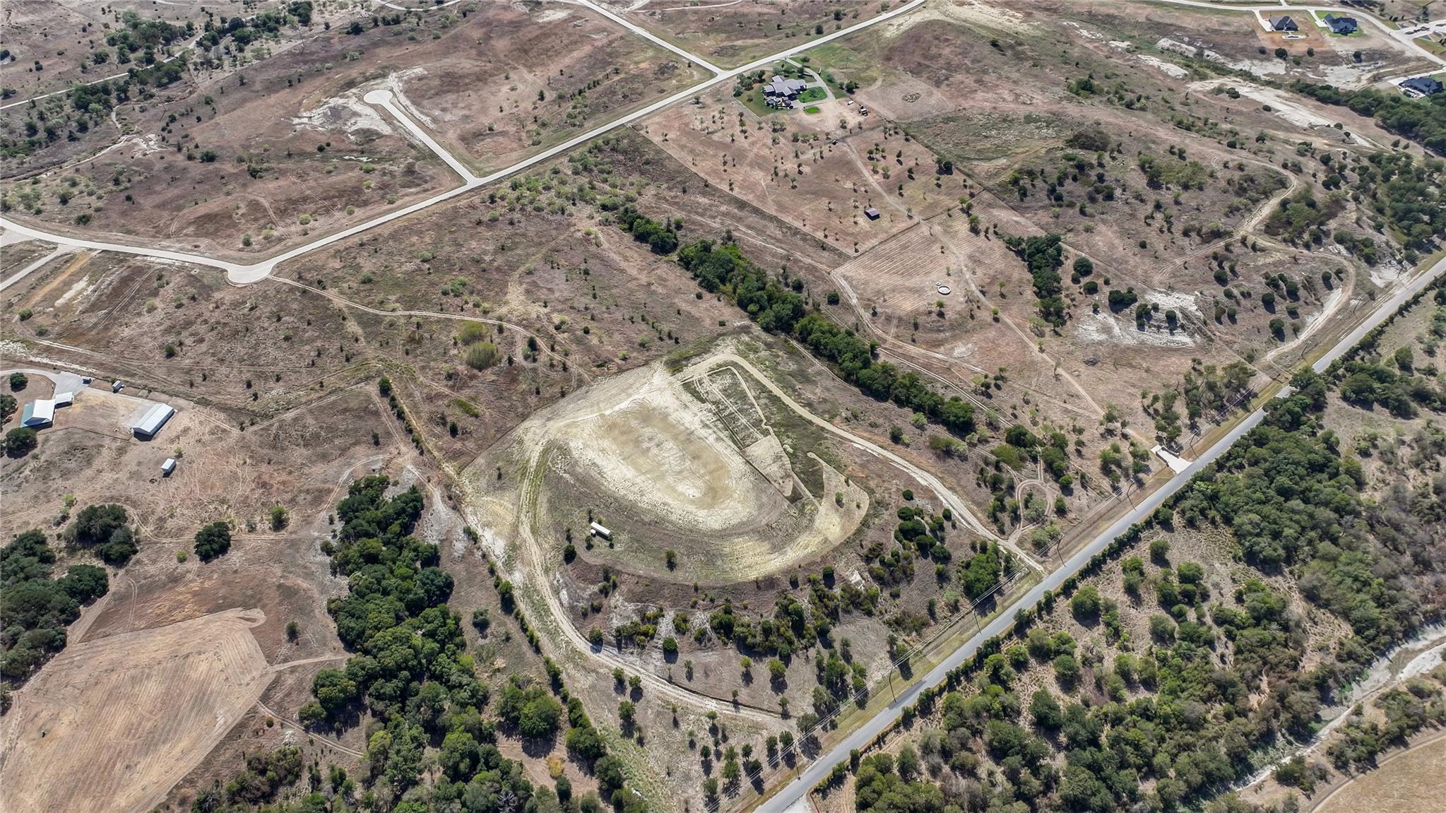 main property photo 14