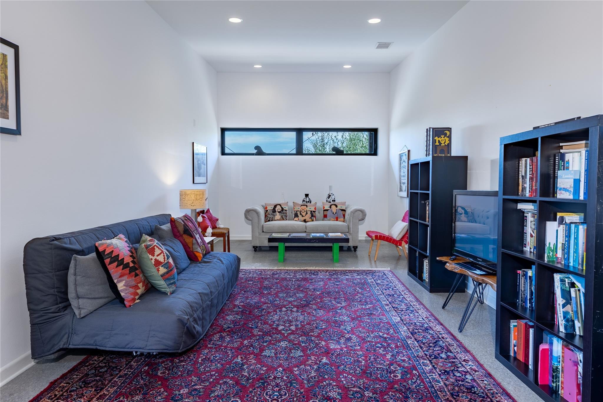 main property photo 18