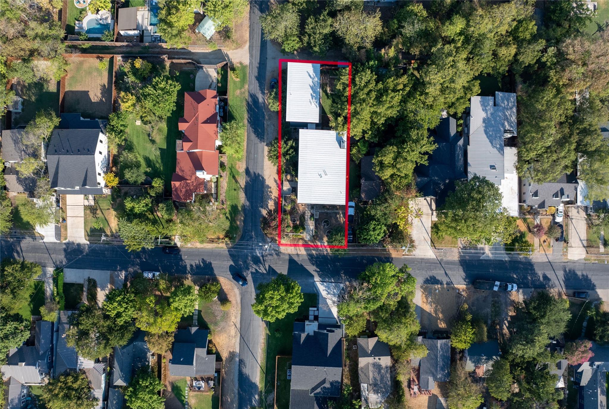main property photo 32