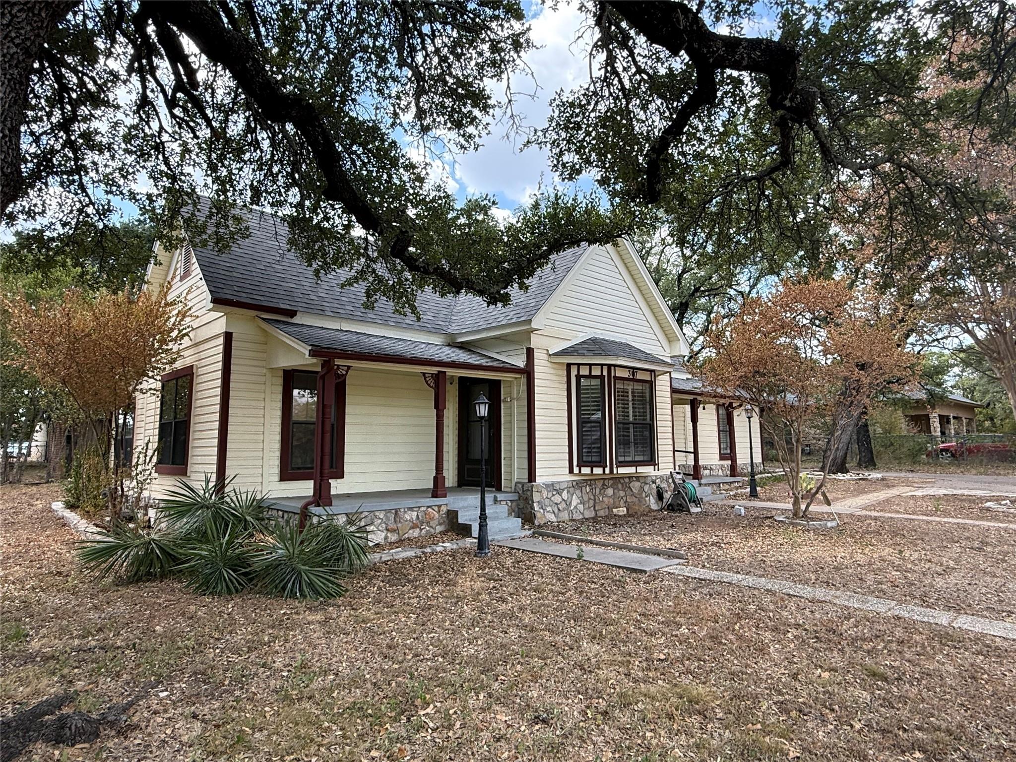 main property photo 3