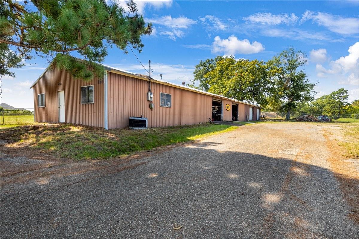 main property photo 4