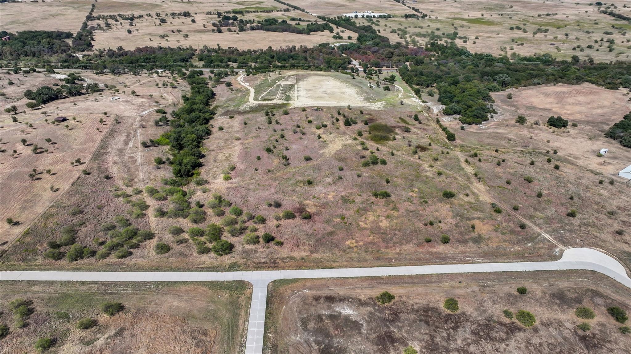 main property photo 6