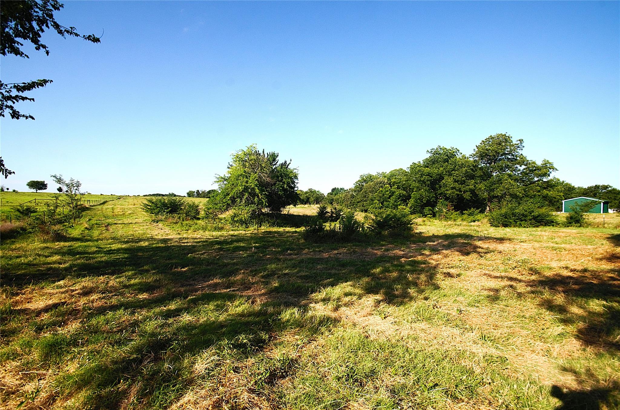main property photo 13