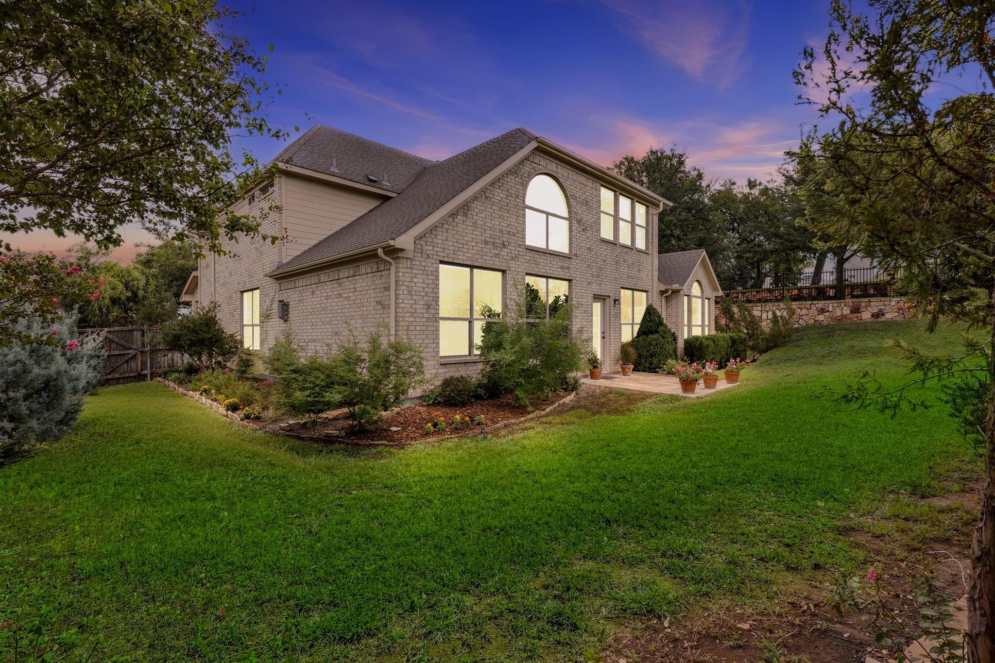 main property photo 20