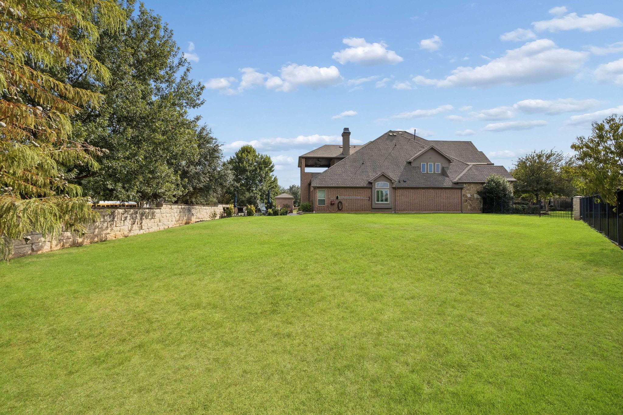 main property photo 36