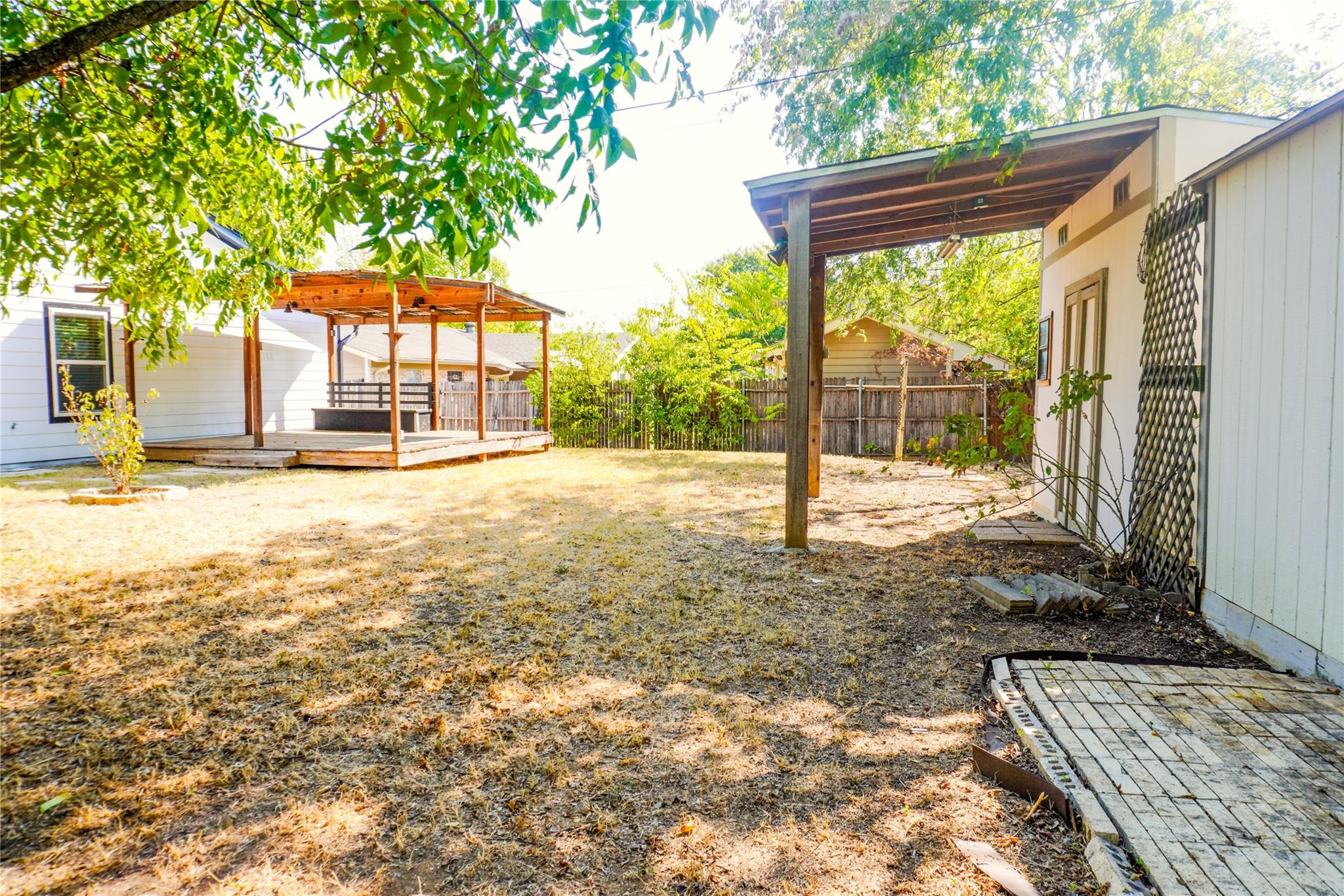 main property photo 36