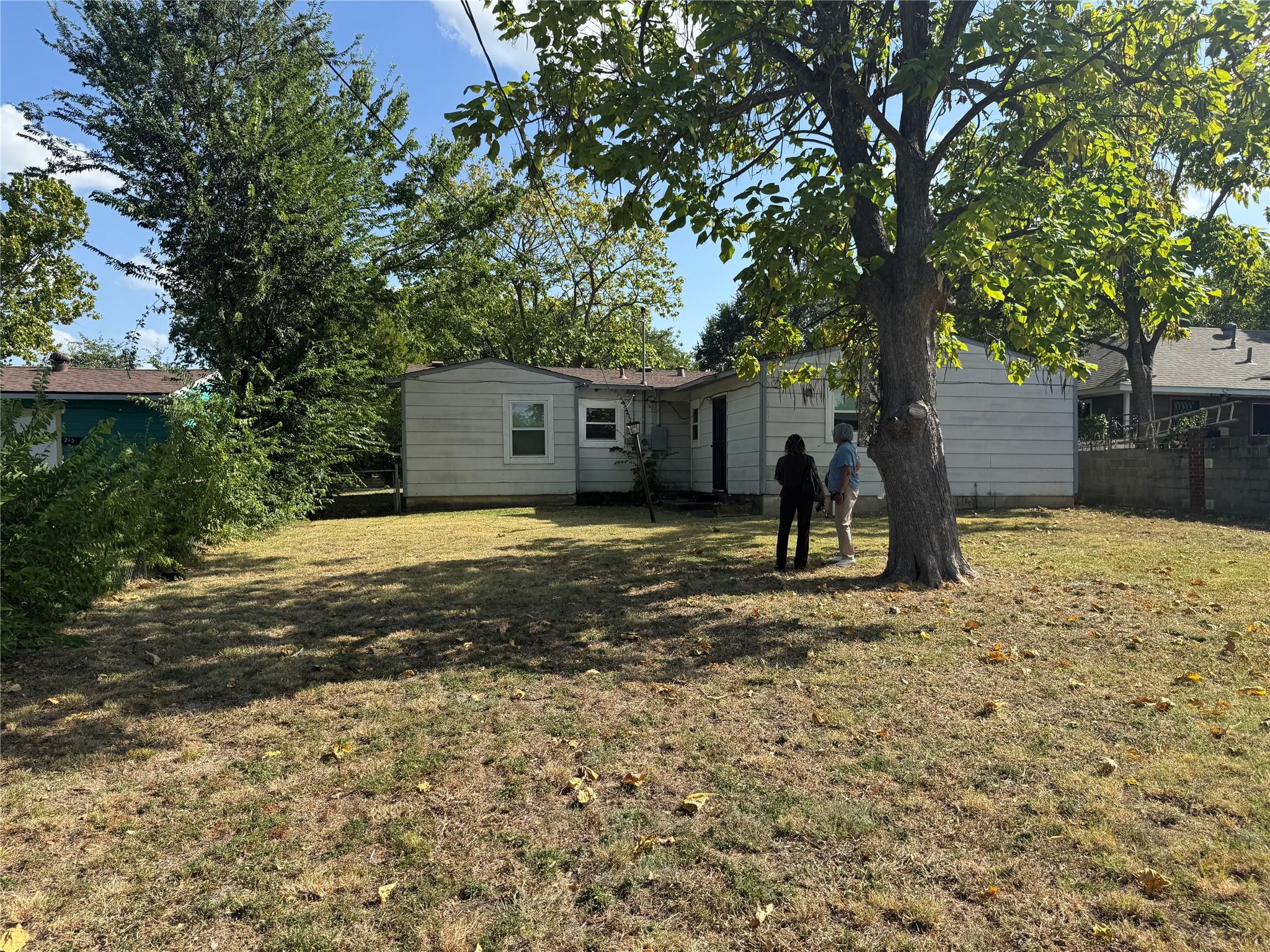 main property photo 6