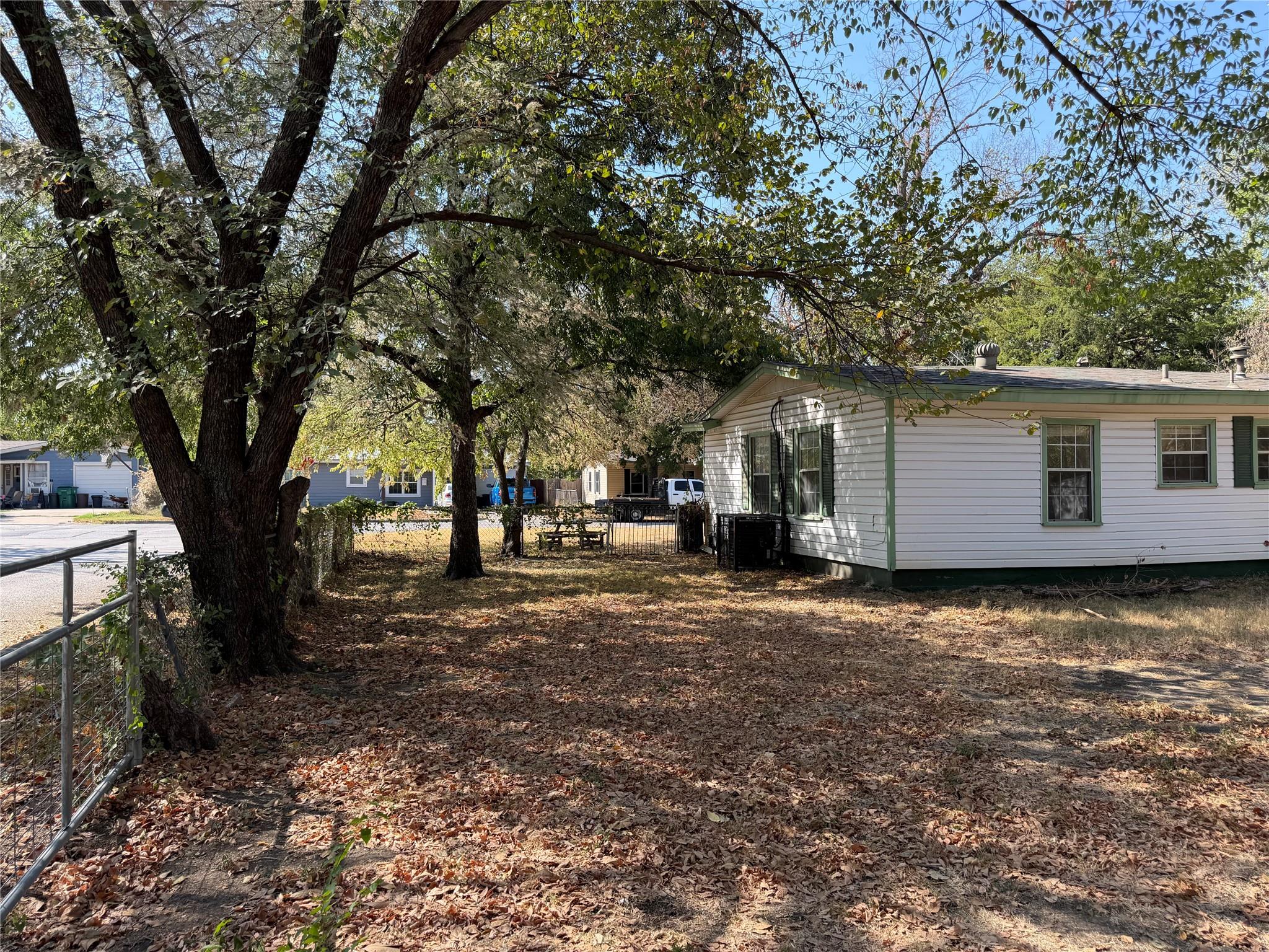 main property photo 21