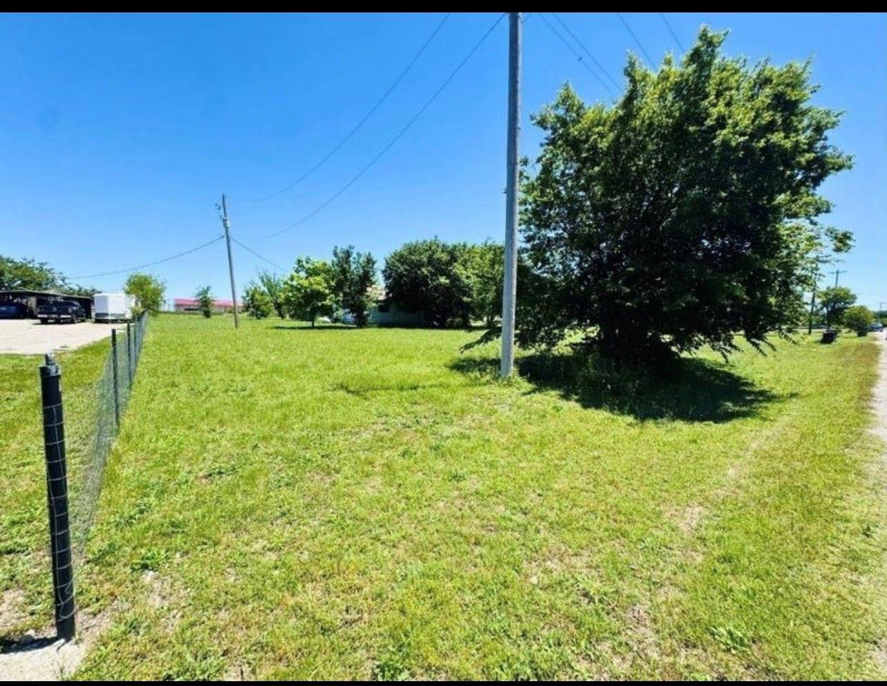 main property photo 9