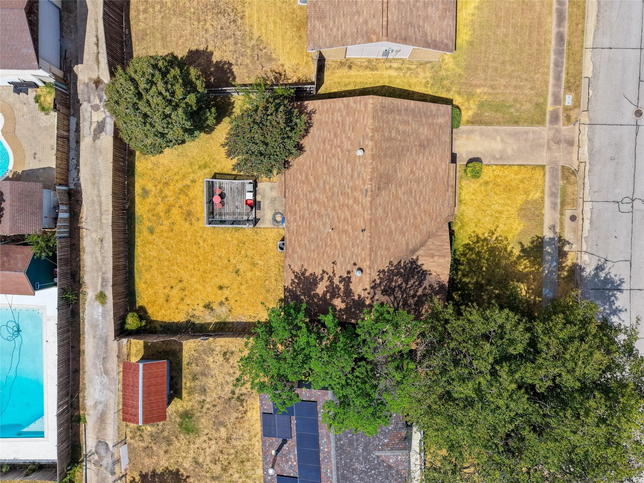 main property photo 35