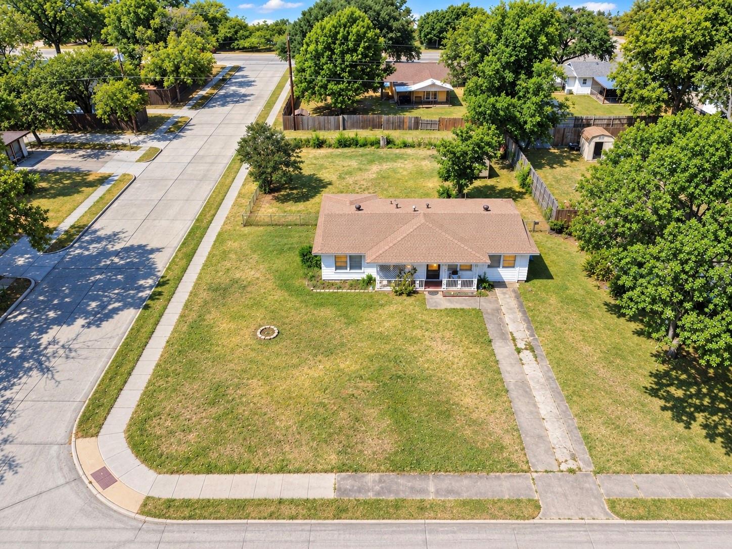 main property photo 3