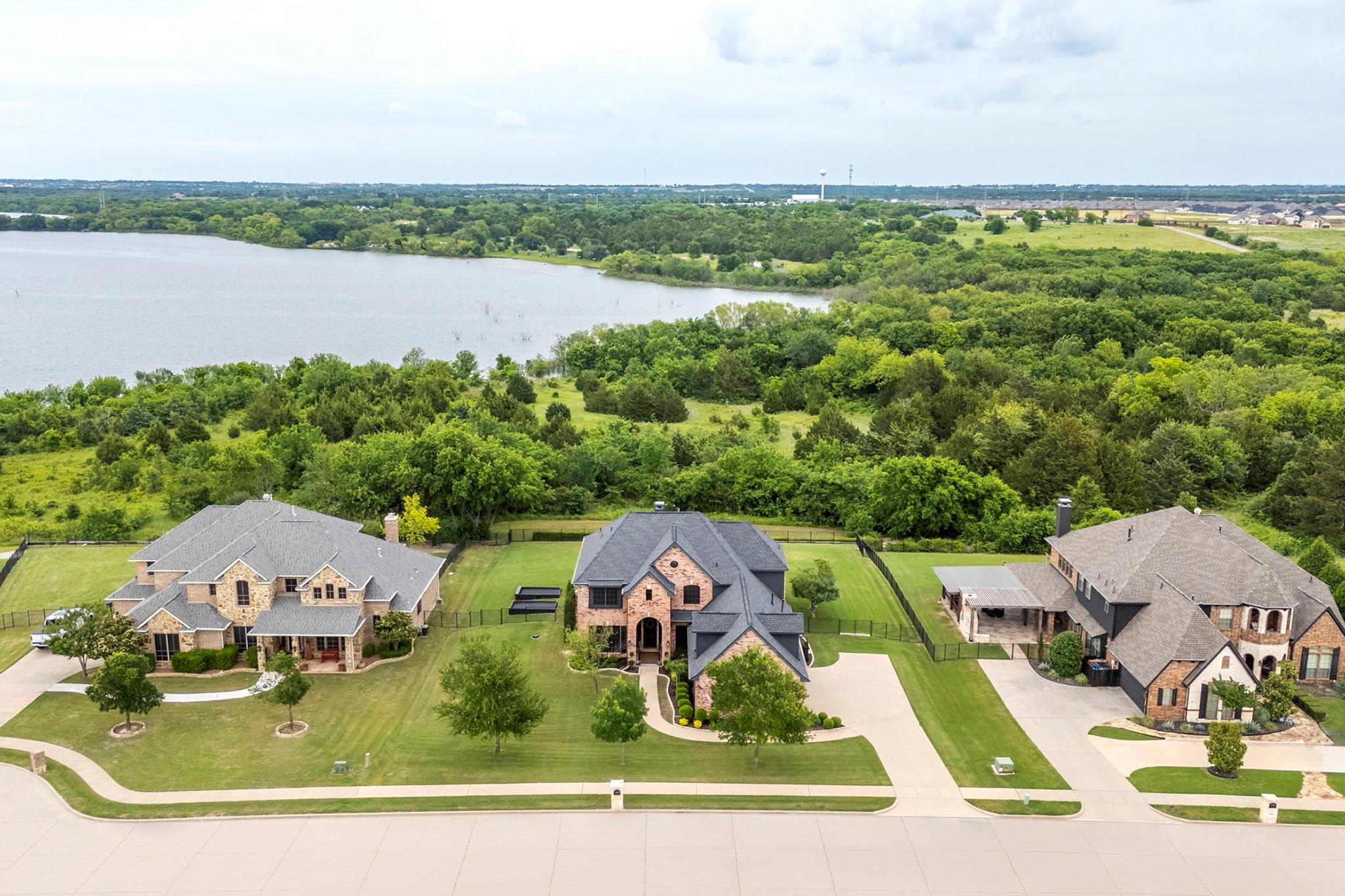 main property photo 35
